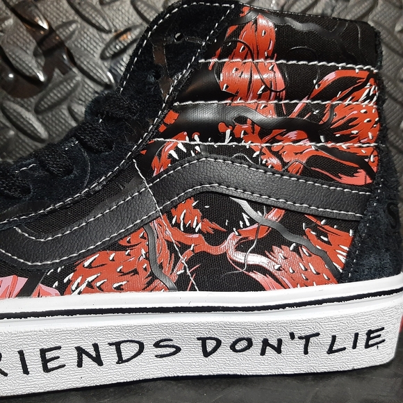 VANS Sk8-hi Reissue x Stranger Things "FRIENDS DON'T LIE" VN0A2XSBY09 size 8 - Picture 7 of 12